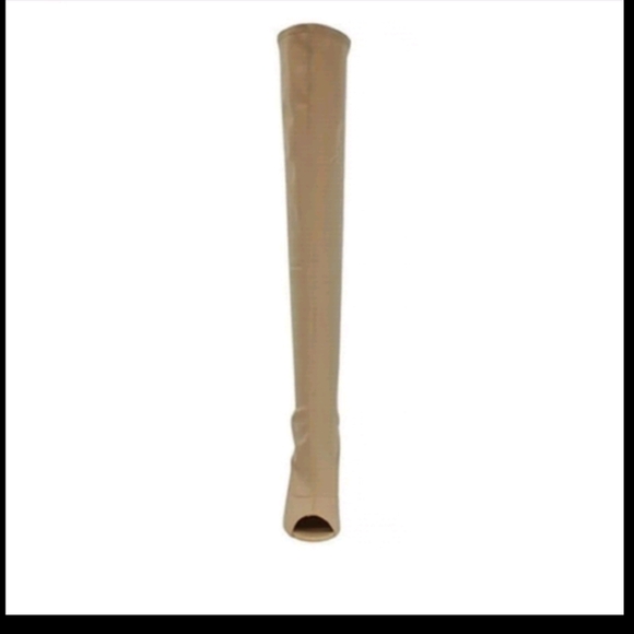 Thigh high boots💗 - Picture 2 of 3